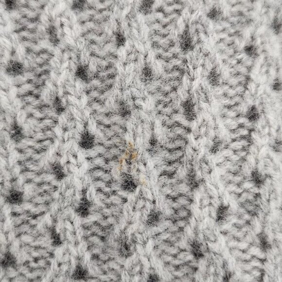 I. Magnin Women's Cowl Neck Cashmere Sweater in size Medium - Picture 4 of 5